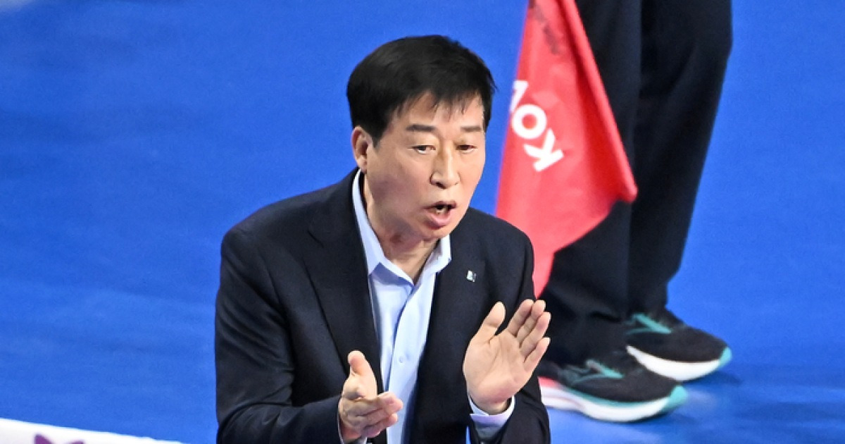 “육서영·킨켈라 리시브 흔들어야” 김종민 감독 예고에…김호철 감독 “오늘은 같은 라인업으로 쭉 가고 싶다”[현장인터뷰]