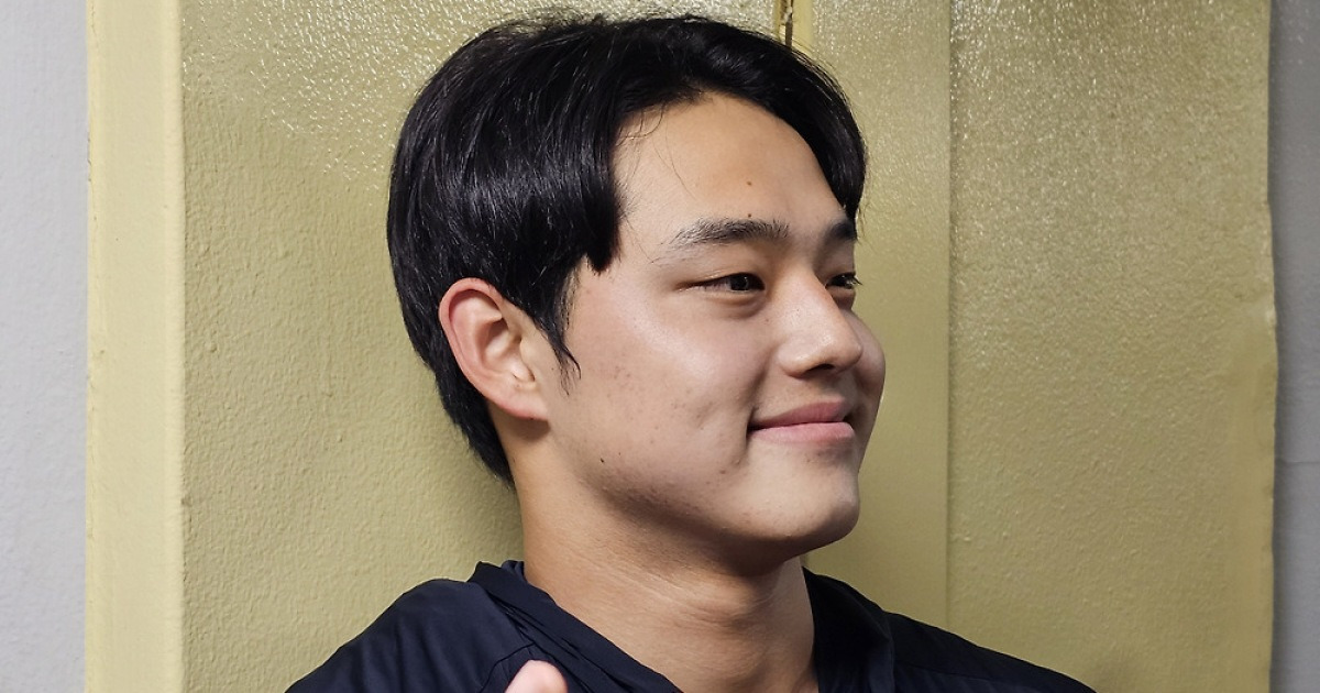 "폰세X와이스에게 절할 준비 됐다, 5차전 두고보자" 문동주의 통렬한 반성…KS 첫경험은 '쓴맛' [인터뷰]