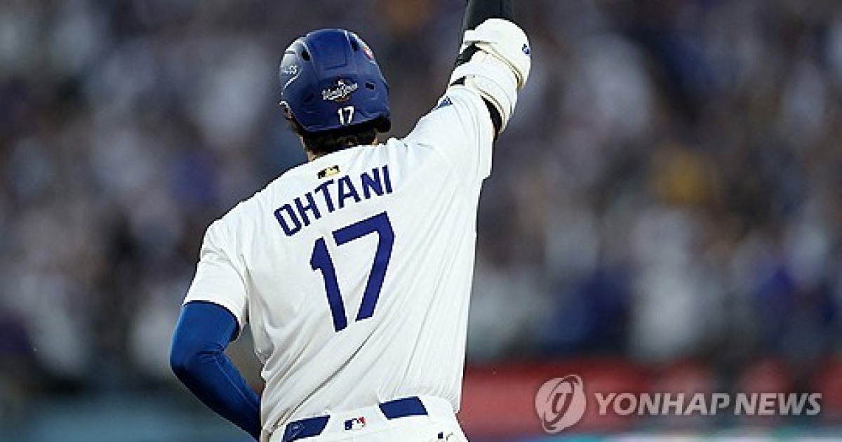 '오타니 홈런 1개-2루타 2개 폭발' LAD, 셔저 강판후 TOR에 4-4 동점 [WS3]