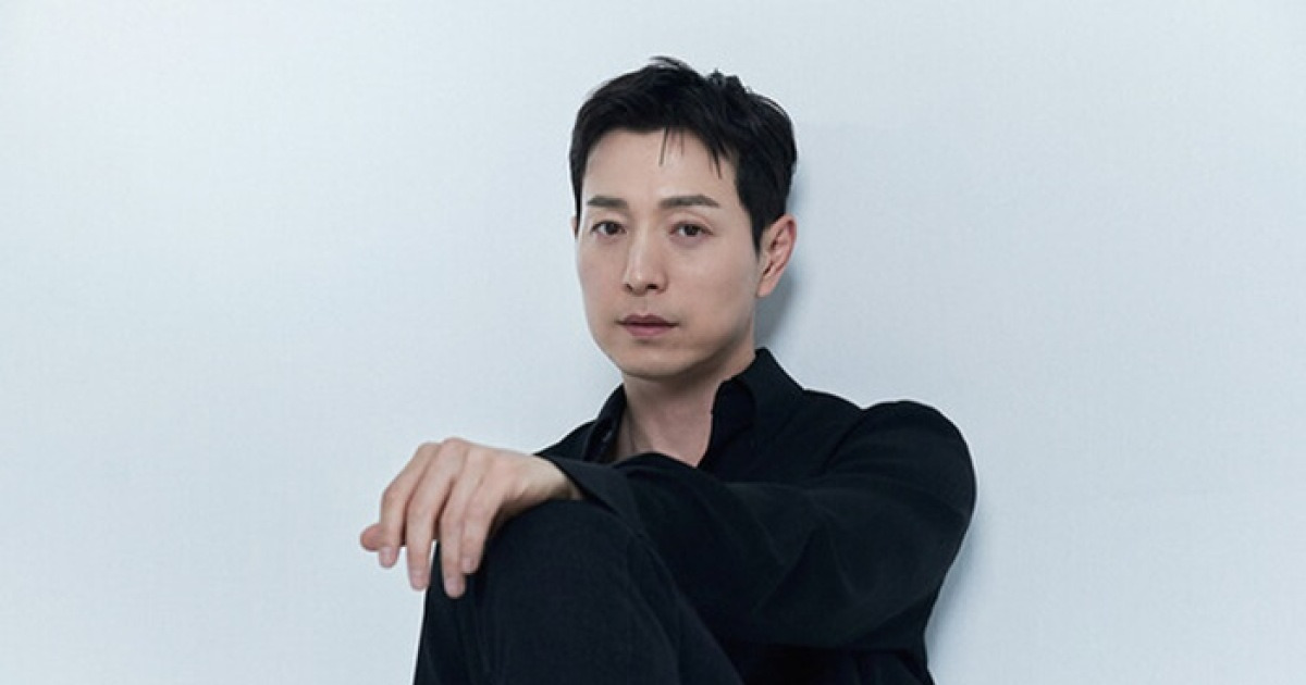 [단독] 정성일, 이혼 후 차기작은 '사피엔스'…다중인격 연기