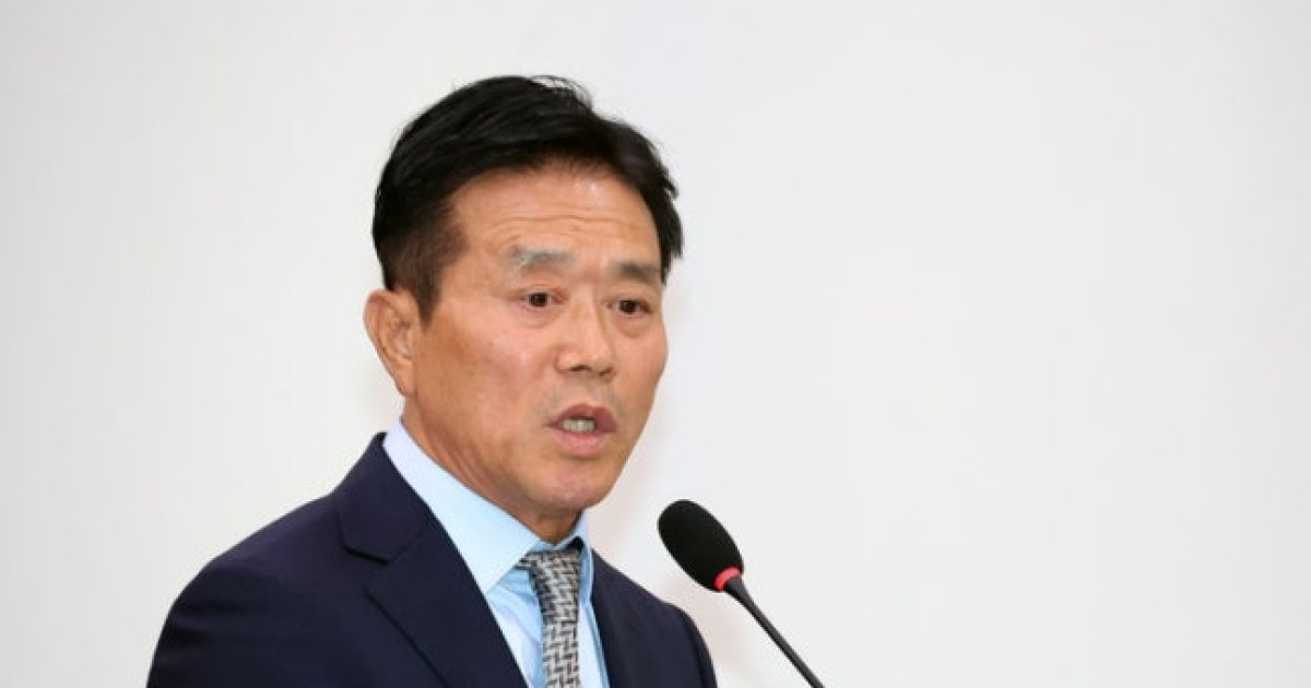 "그따위 이야기가 나오느냐" 질타당한 문진희 심판위원장, 오심 논란에 국정감사까지 출석