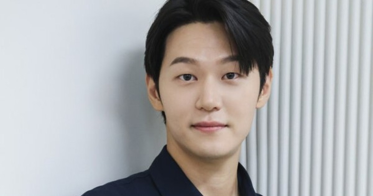 [단독] '대세' 이학주, 신하균 오정세 허성태 주연 '오십프로' 합류!