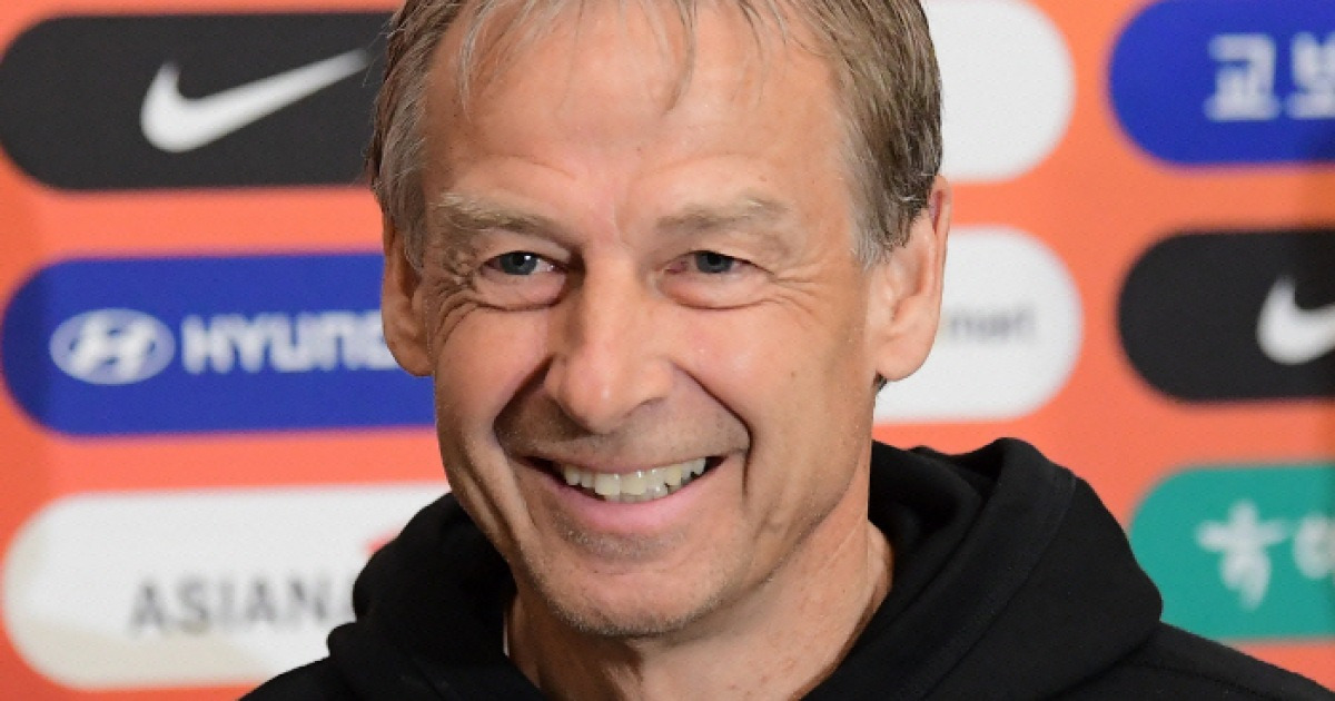 "손흥민+이강인 싸워서 아시안컵 망했다" 최악 망언→무능력 끝판왕 클린스만, 유럽행 가능성 폭등...체코 사령탑 협상