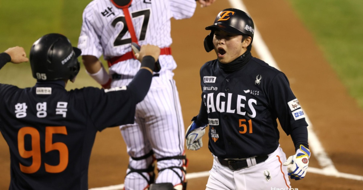 원정+국내 에이스 상대 바위 투척...대전으로 돌아온 돌멩이, 한화 반격 이끈다 [KS3]