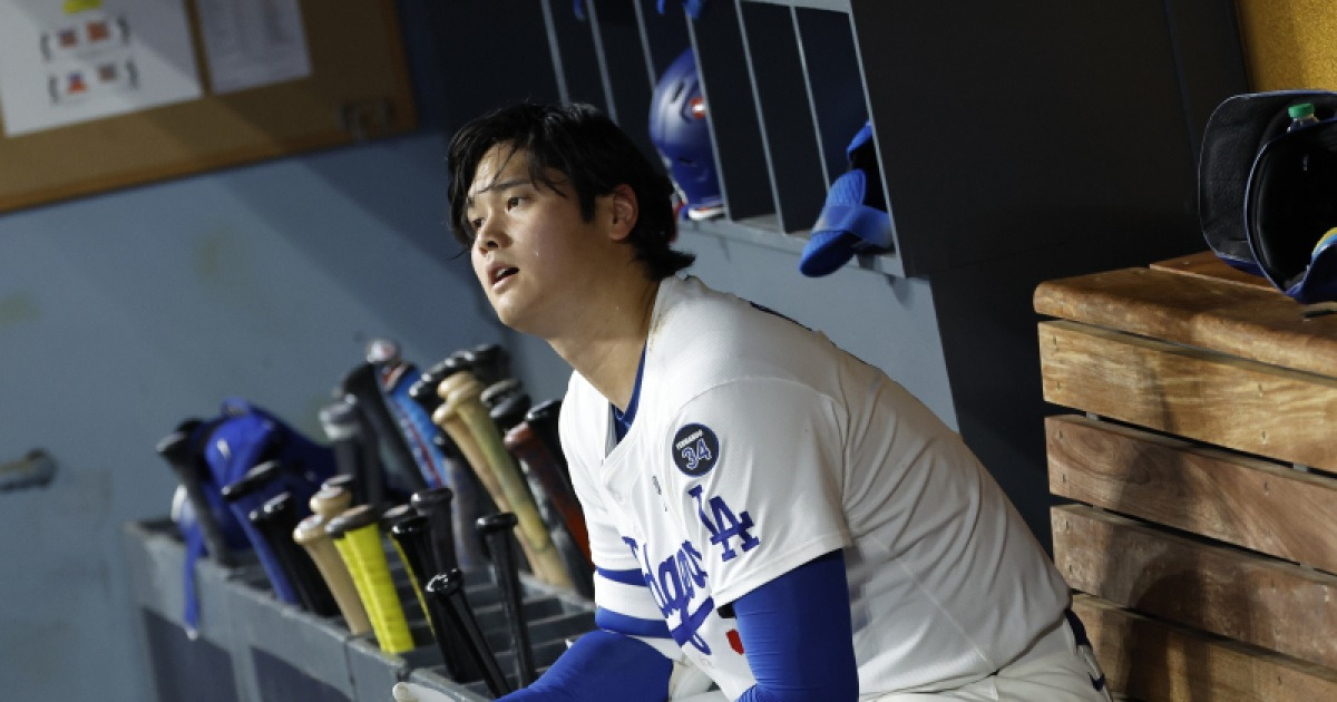 "언제든 나갈 수 있도록 하겠다" 다리 경련에 수액까지 맞은 오타니, WS 추가 등판 의지 '활활'