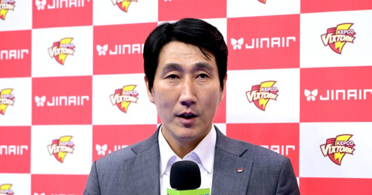 ‘유니폼 논란’ 한국전력 “이름은 유니폼 디자인이 아닌가”...권영민 감독 “구단은 경기 10분 전에 얘기 들었다”[MD수원]