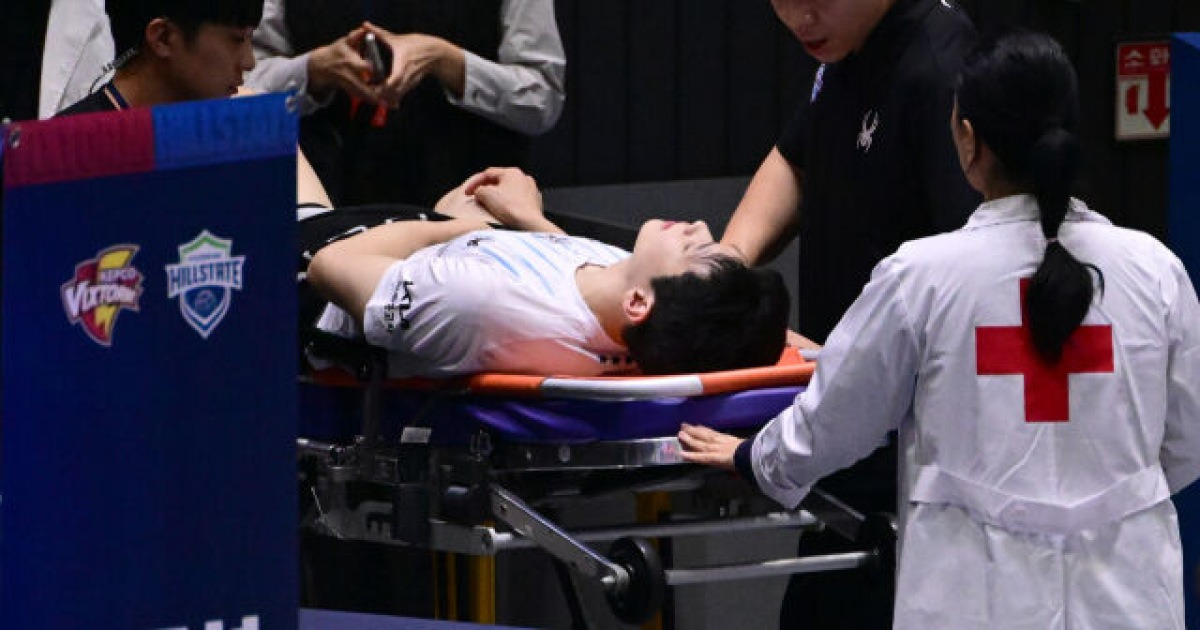 세터 황승빈 부상→이준협 교체 투입...현대캐피탈, 한국전력 누르고 개막 3연승 질주[MD수원]