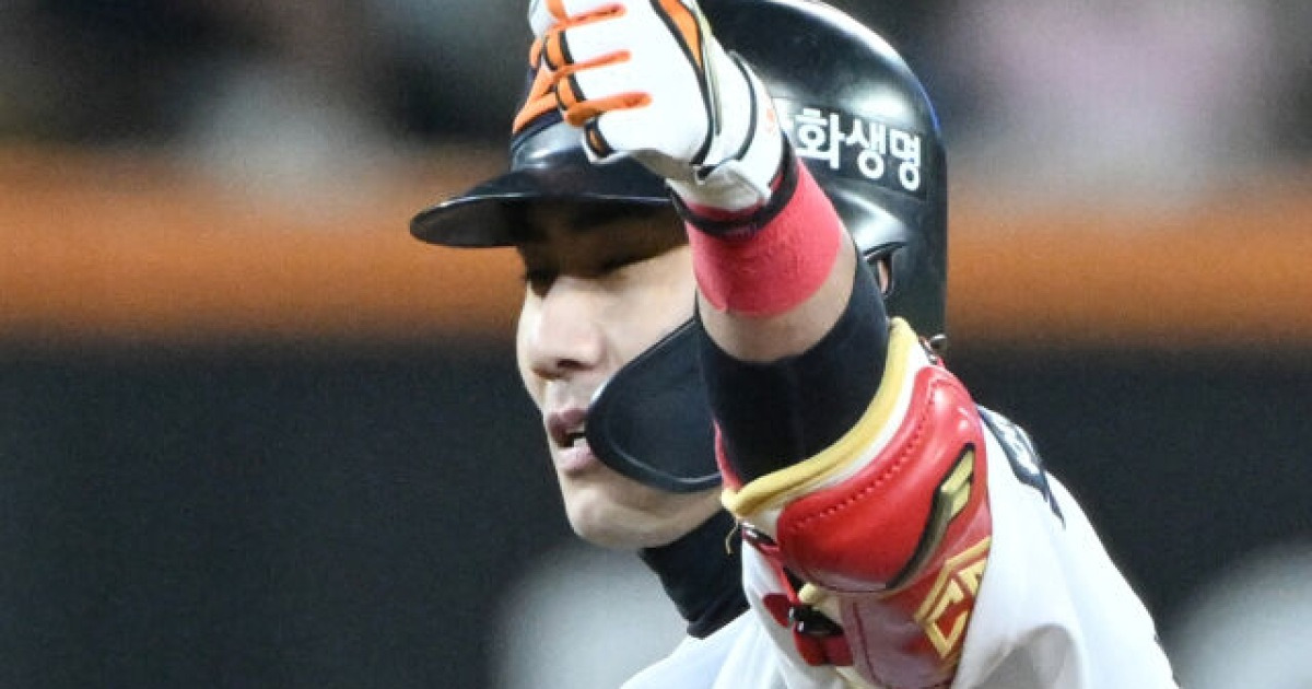 ‘50억원 FA’ 심우준이 한화를 구했다, LG에 8회말 7-3 대역전승→2패 뒤 1승→폰세 KKKKKK→최재훈 쐐기타→김서현 구원승→8회 6득점 빅이닝[MD대전 KS3]