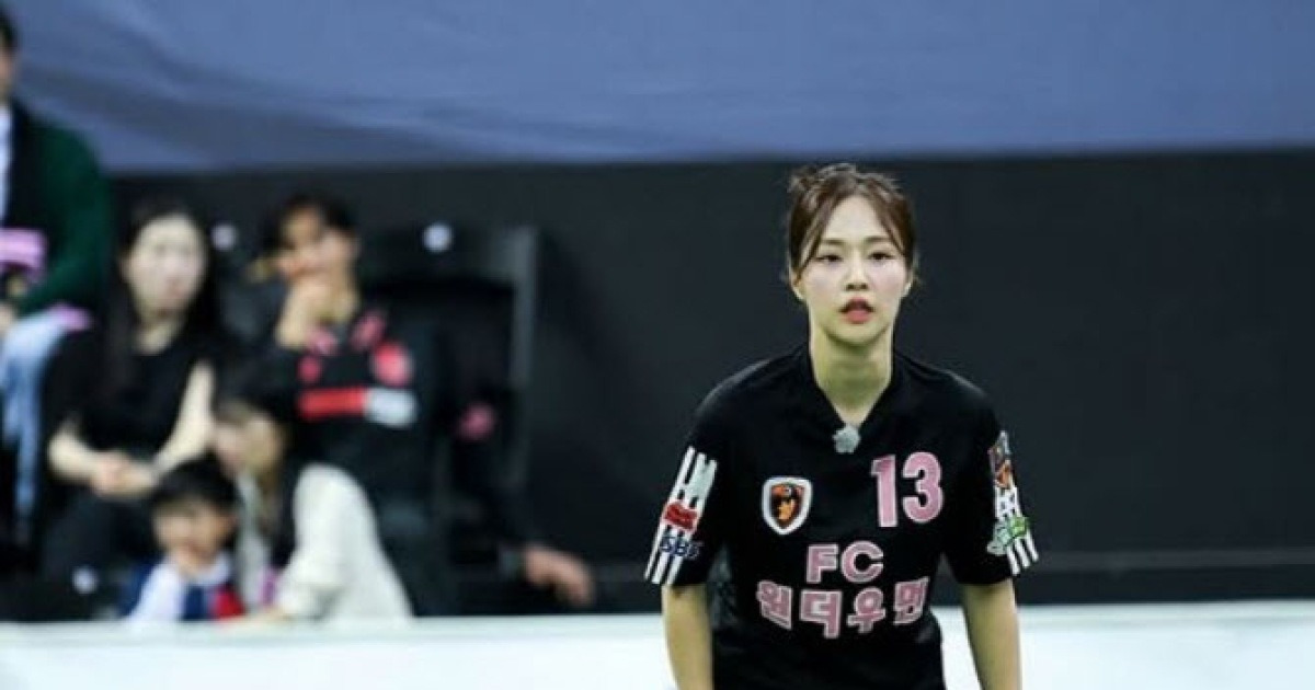 [단독]'골때녀' 소유미 "본업은 가수, 골 터진 것처럼 히트곡도 터지길"(인터뷰)③