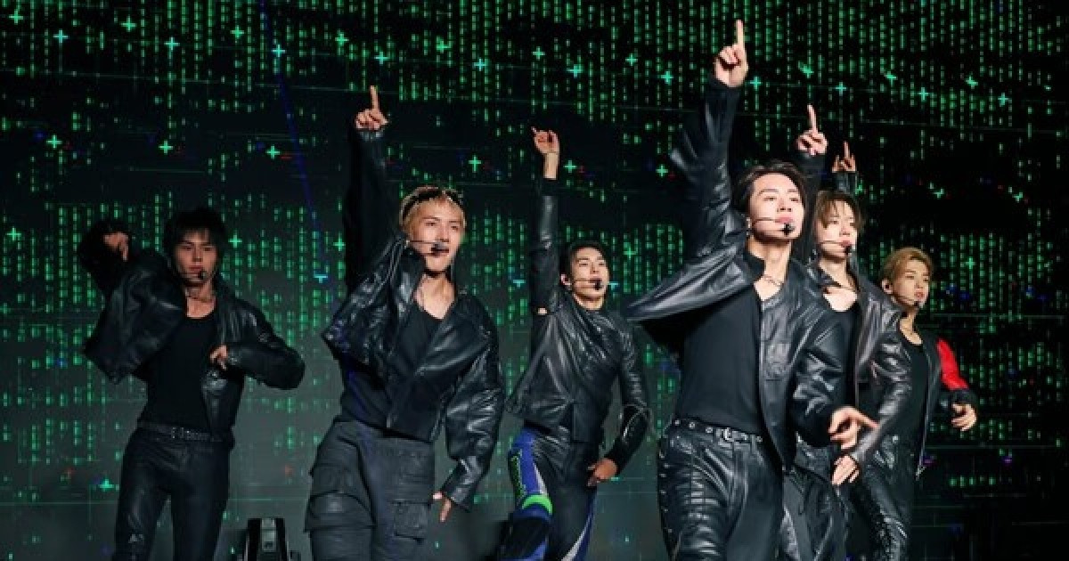 "'트로피' 들어올리고파"…82메이저, SM 등에 업고 풀파워 컴백(종합)