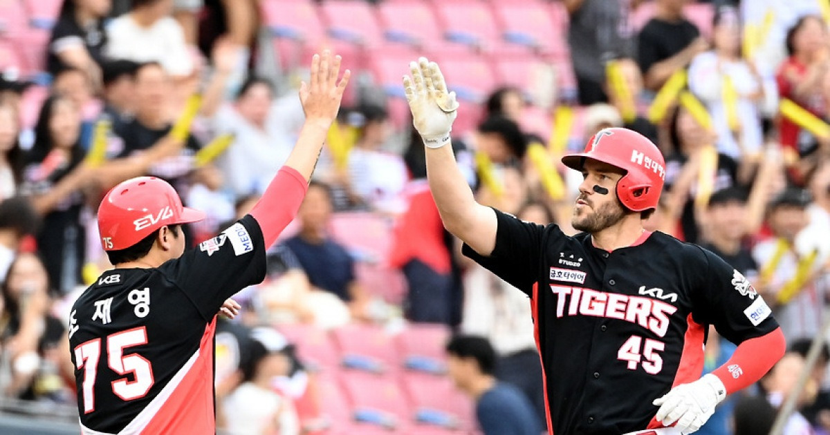 '역대급 유출 → 영입 첩보전' 선수 FA보다 코치 이적 시장이 더 흥미롭다