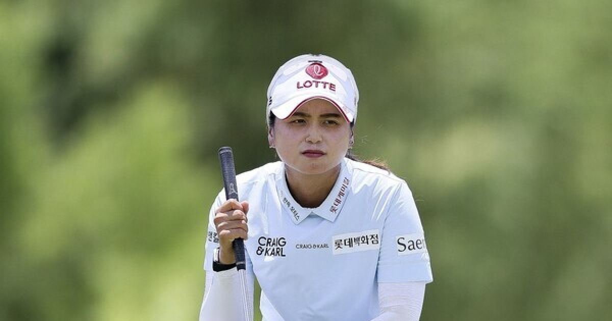'이글 앞세운' 최혜진, 말레이시아 첫날 8언더파 선두 [LPGA]