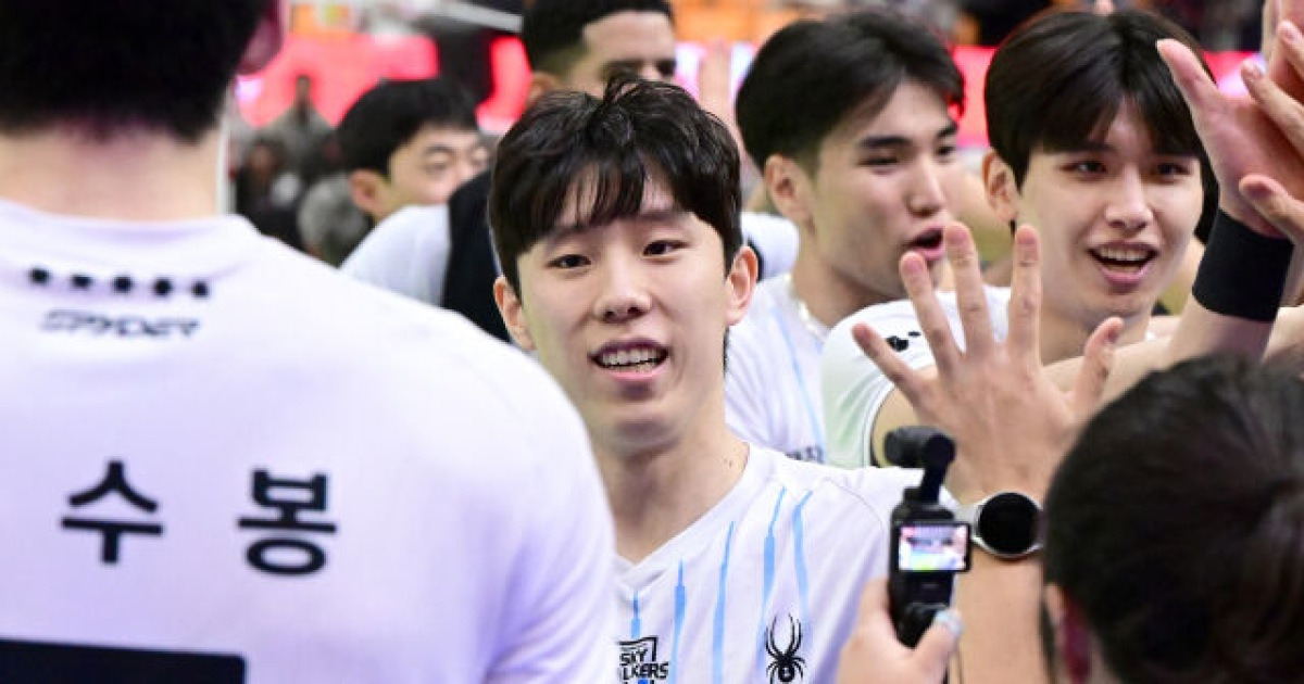 주전 세터 잃은 현대캐피탈, 24세 세터 믿는다...이준협 “내가 뛴다면? 빈자리 느껴지지 않게 하겠다” [MD수원]