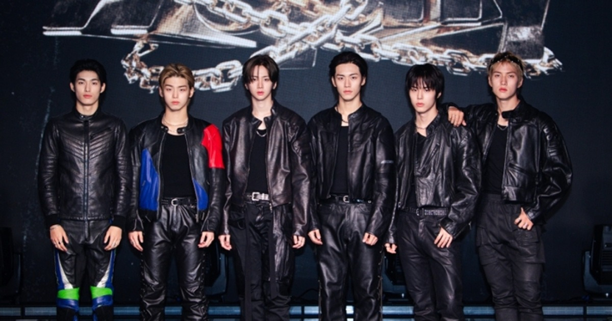 82메이저, SM과 손잡고 첫 컴백 "샤이니처럼 온 힘 다해 무대할 것"[현장EN:]