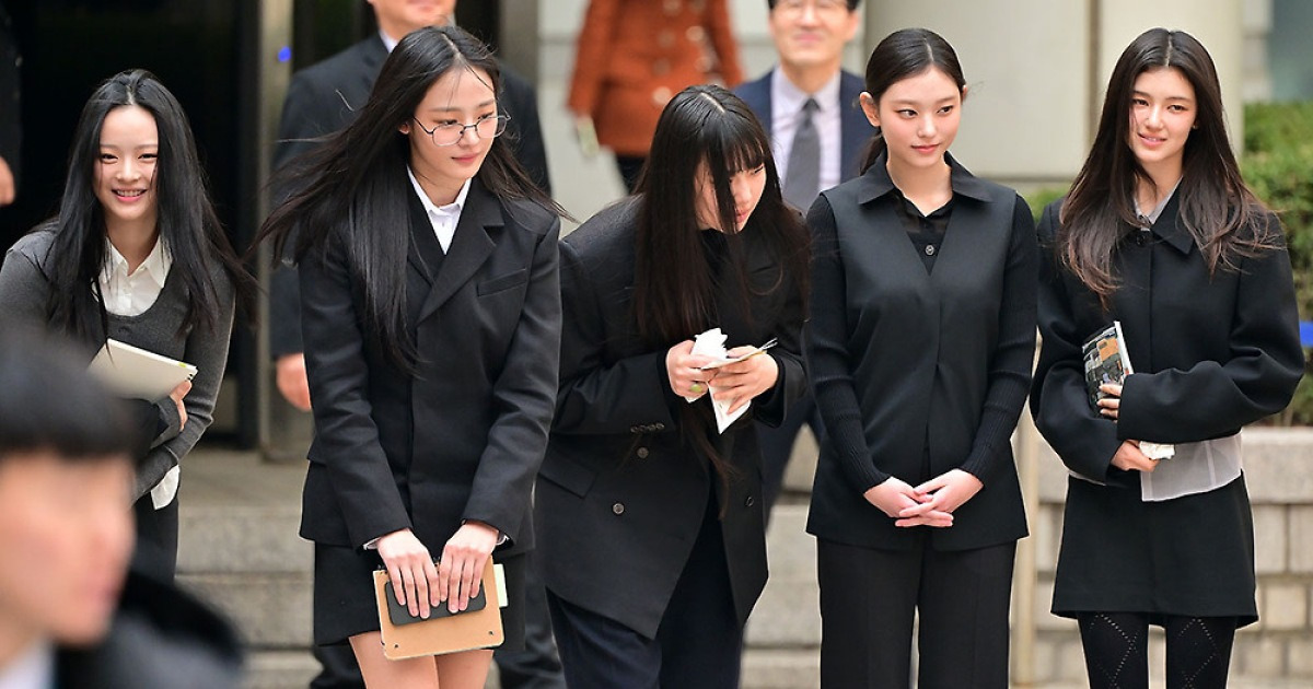 [속보] 법원 "뉴진스, 어도어 전속계약 유효"…소송 패소