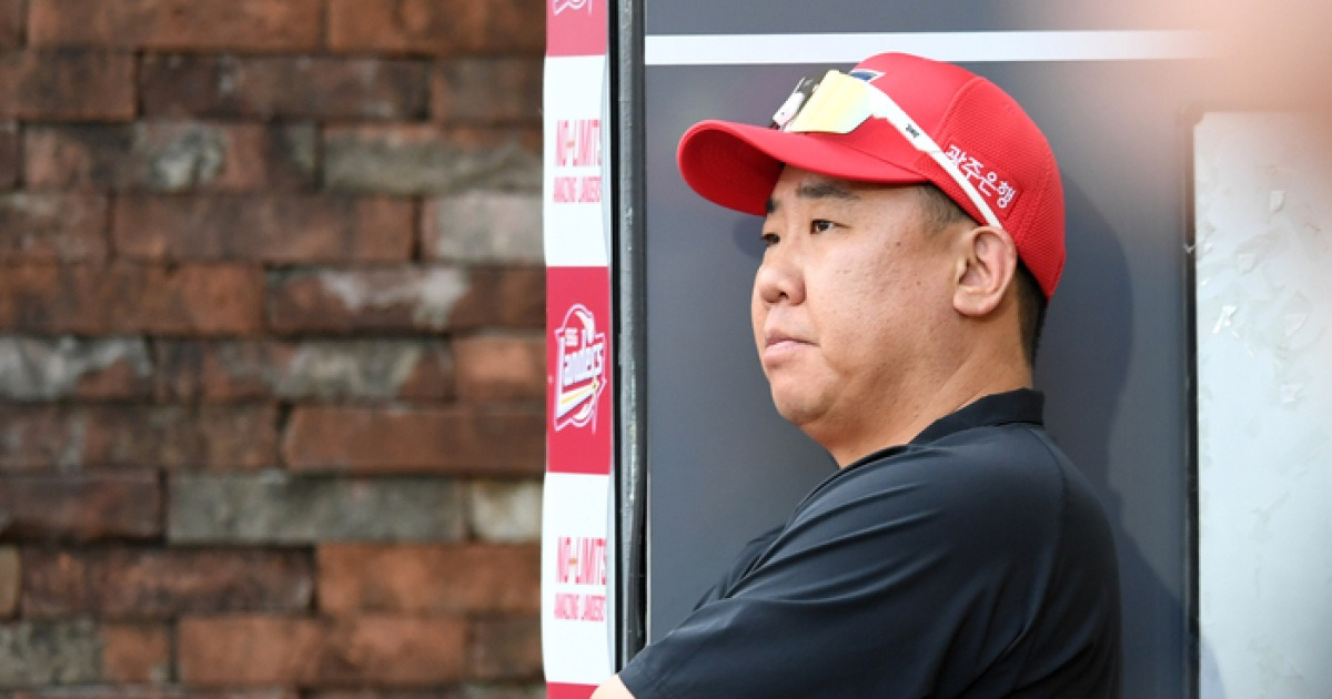 [공식] ‘고영민·김지용·김연훈·다카하시 등 영입’ KIA, 2026시즌 코치진 ‘대대적’ 개편