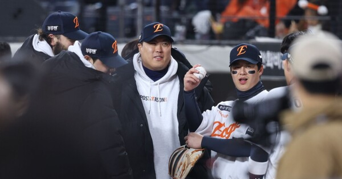 '1승3패' 한화, 초강수 던졌다… 김경문 감독 "류현진, 불펜 등판 자청"[KS5]