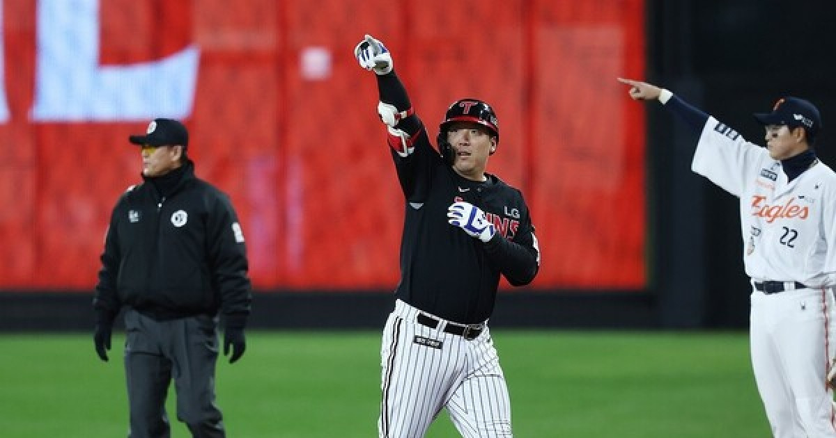 '5차전에도 뜨거운 김현수'... LG, 1회초부터 1-0 리드[KS5]