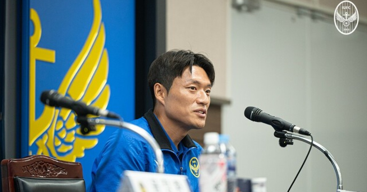 [BE.현장] 인천 캡틴 이명주는 지금 한 가지 생각뿐, "트로피를 어떻게 하면 맛있게 들어 올릴까?"