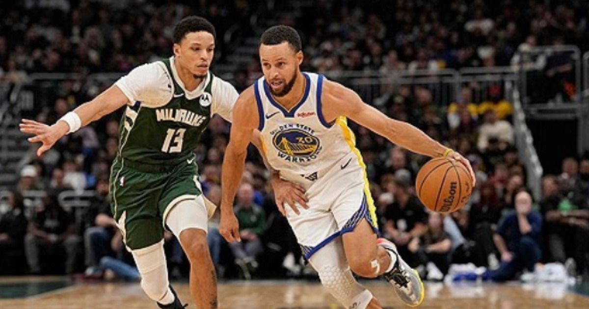 GSW, 몸담았던 2002년생 유망주에 32점 일격 맞아…괴인 빠진 밀워키에 막혀 4연승 좌절