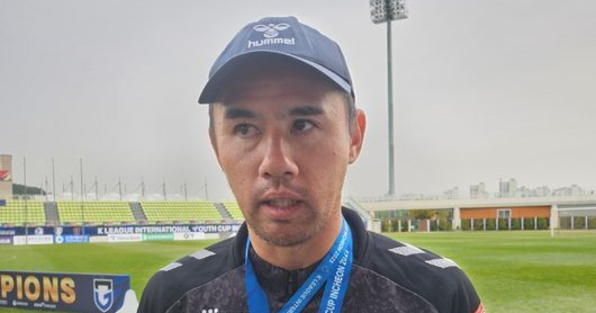 "日 축구가 韓 축구보다 성적 좋은 이유? 그건"...'K리그 유스컵 우승' 오사카 감독 "단지 강점을 보여주고 있기 때문"[인천톡톡]