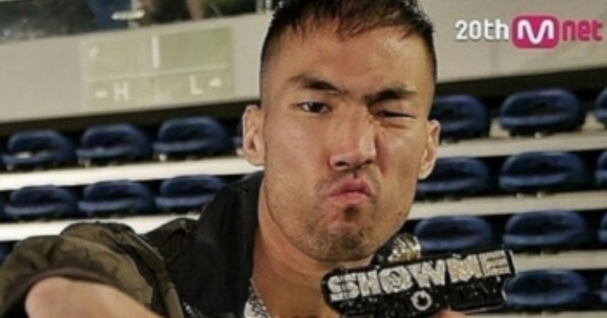 축제 현장 논란 이미지