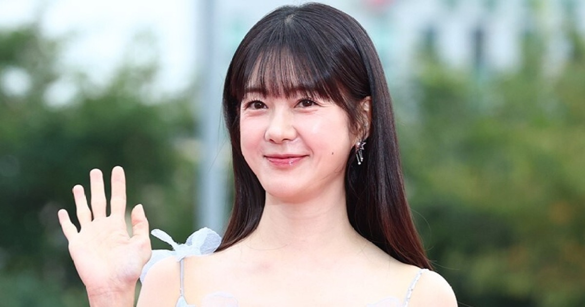 이요원 “23살 결혼 이유? 화려한 싱글 꿈꿨지만 지쳐 있었다” 솔직 고백