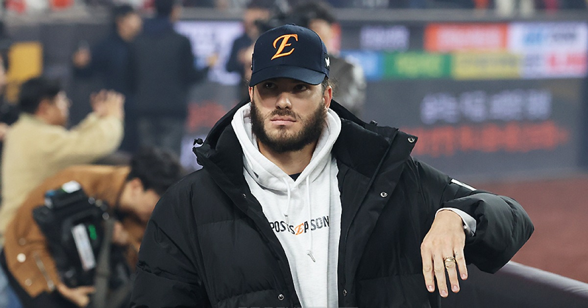 폰세가 ‘이별 시그널’을 보냈다… 대전 마운드 흙 담아 떠났다, 폰세 없이 우승 재도전 가능할까