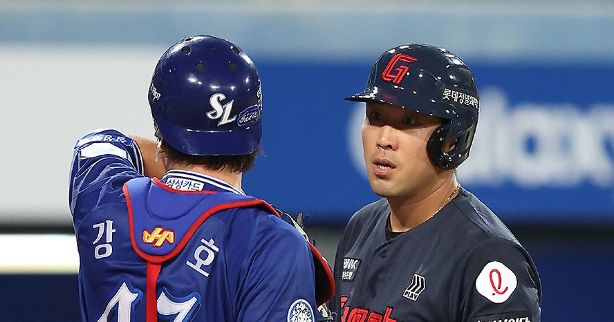 롯데서 평생 뛰는게 죄인가…한솥밥 절친들은 KS행 성공, 2056안타 레전드는 언제 나가보나