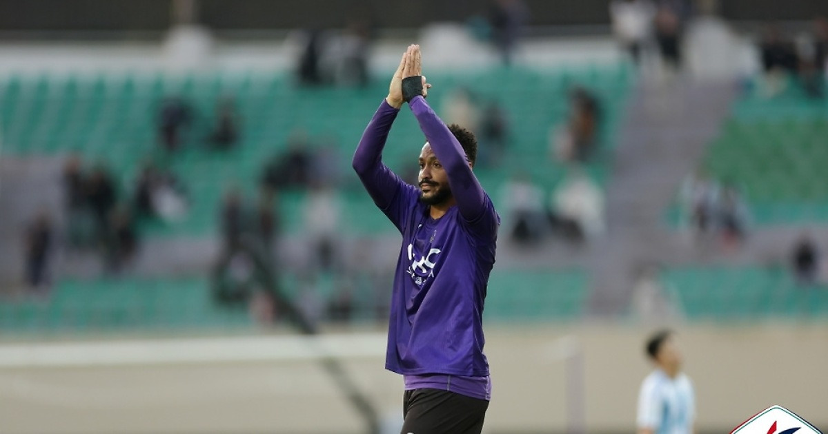 '울산 무너졌다'…안양, 홈에서 3-1 역전승→파이널B 최상단으로+모따·이창용·채현우 연속골 [현장 리뷰]