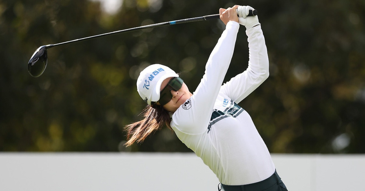 '제주의 딸' 고지원, 고향서 KLPGA S-OIL 챔피언십 우승…시즌 2승