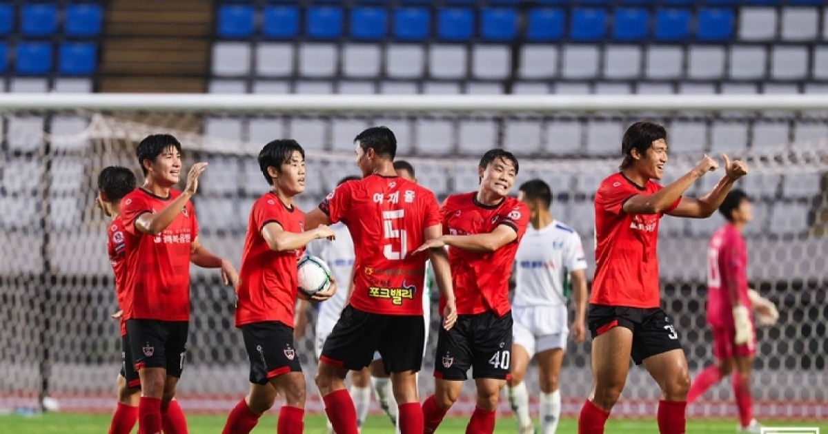 K리그2 입성 앞둔 김해FC, K3리그 우승 확정…5년 만에 정상 탈환