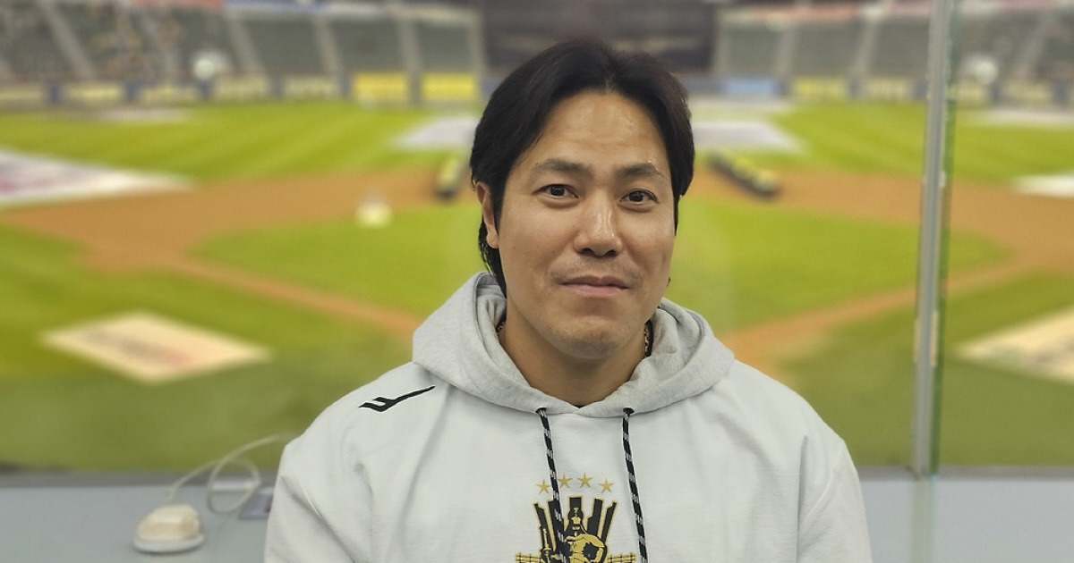 "구단주님께 직접 말씀드리고 싶다." KS에서 또 '미스터 제로'된 '헌신좌'의 솔직한 고백. "버스에서 내년 걱정부터했다"