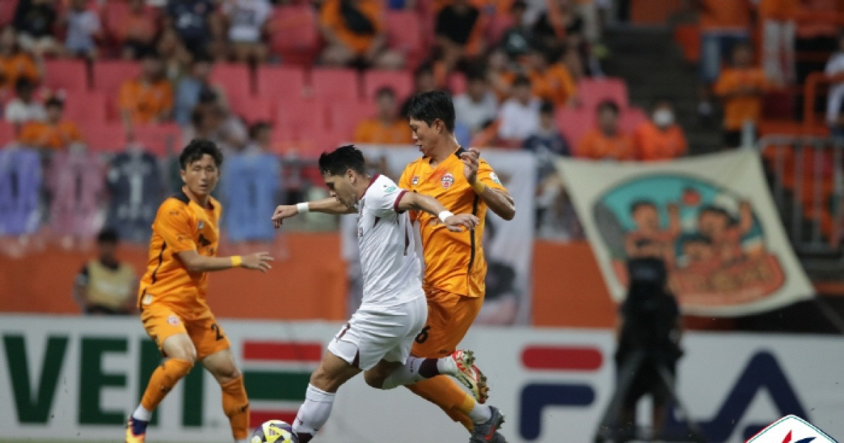 [현장라인업]'대행vs대행' 광주-제주 선발라인업 공개, 헤이스-유리 조나탄 공격 선봉…'전역' 김승섭 벤치