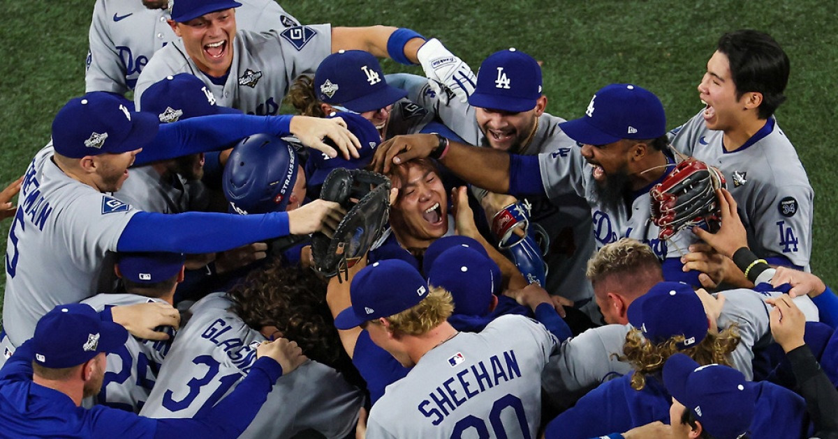 "이런 선수 처음 봐" 한국이면 경질 시위감, 왜소한 투수가 감독을 살렸다