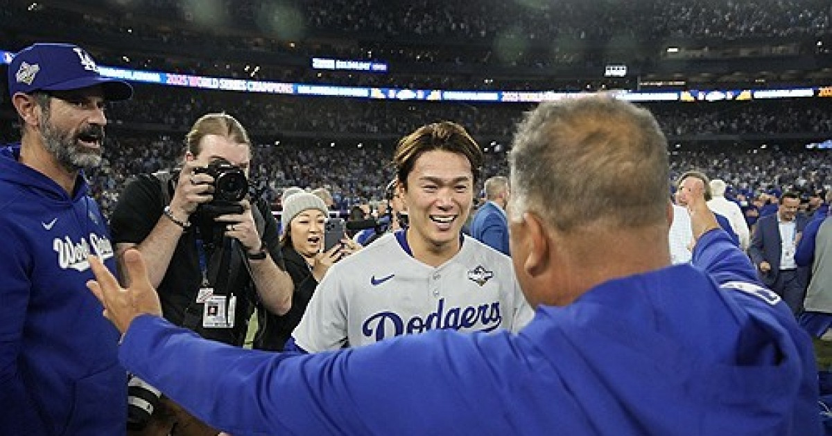 '일본 최동원-WS 3승' 야마모토, 월드시리즈 MVP 등극