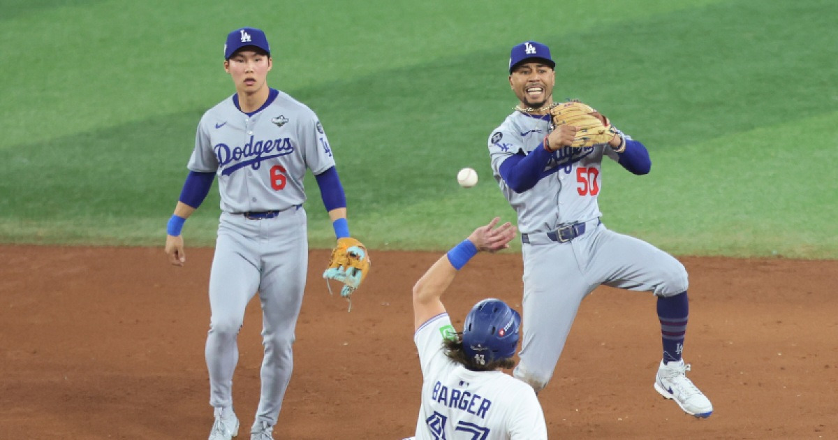 김혜성 7차전 연장서 월드시리즈 극적 데뷔, 우승 순간 그라운드서 함께하다