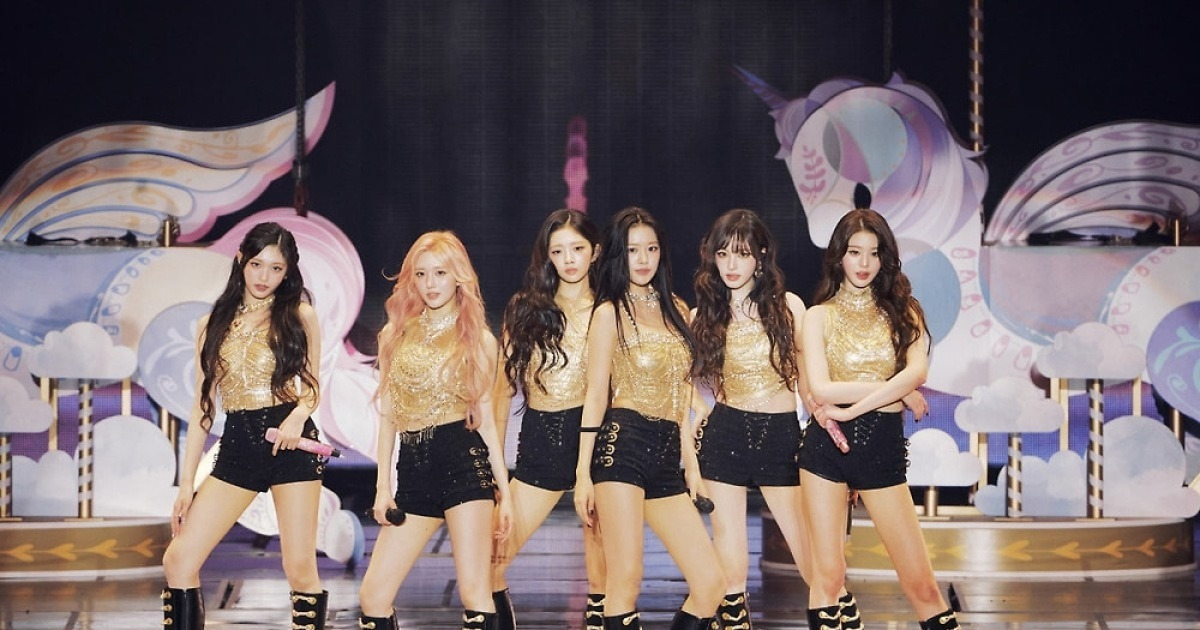 아이브, 실력까지 예쁘다…'공연 강자' 도약할 새 투어 출발 [리뷰]