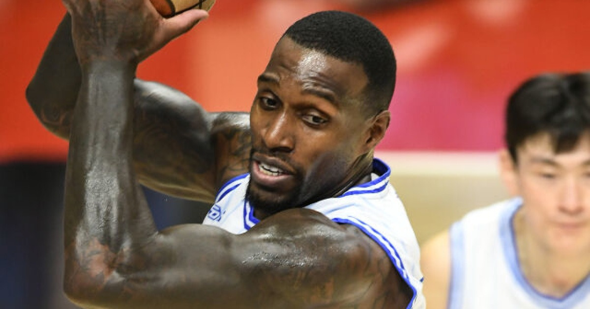 '라건아 더블 더블' 가스공사, 71-60으로 감격의 2연패 탈출…KT 공동 3위로 추락 [MD수원]