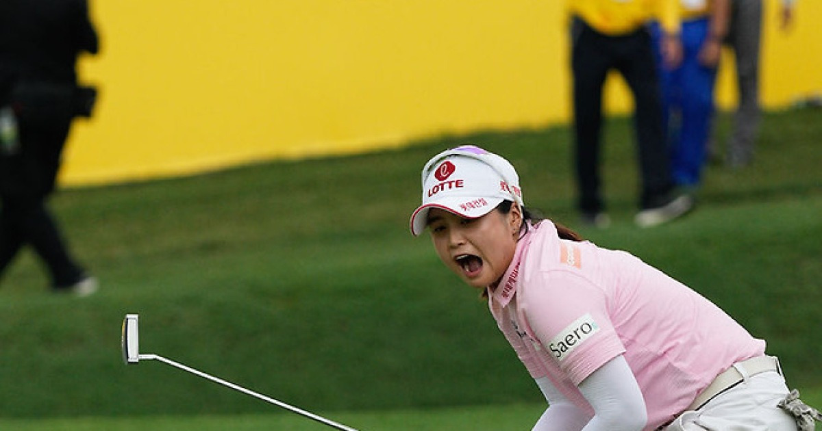 최혜진, 연장 끝에 LPGA 메이뱅크 챔피언십 준우승…투어 첫 승 무산