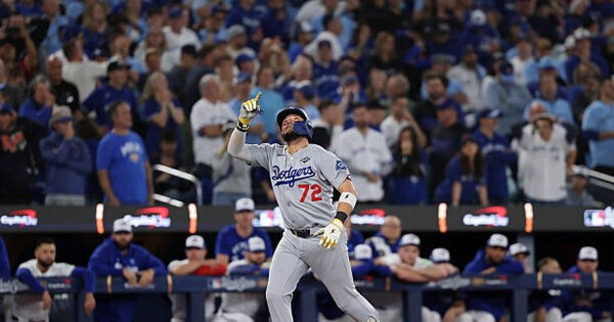 '믿을 수 없는 역사적인 장면' 김혜성 못 나올 수밖에 없었네...경쟁자 로하스, 9회 초 동점 홈런 작렬