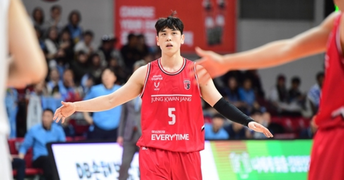 '변준형 22점' 프로농구 정관장, 소노에 신승…5연승 선두 질주(종합)