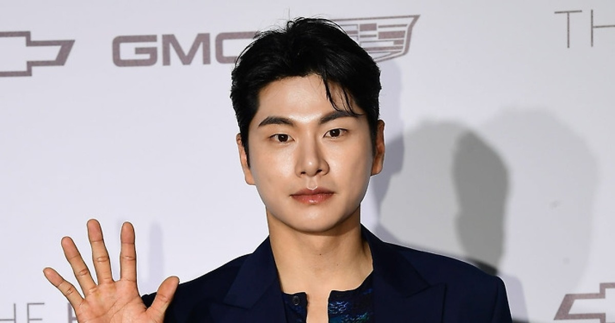 [전문] 이이경, '악성 사생활 루머' 작성자·유포자 고소했다…"합의 없어"