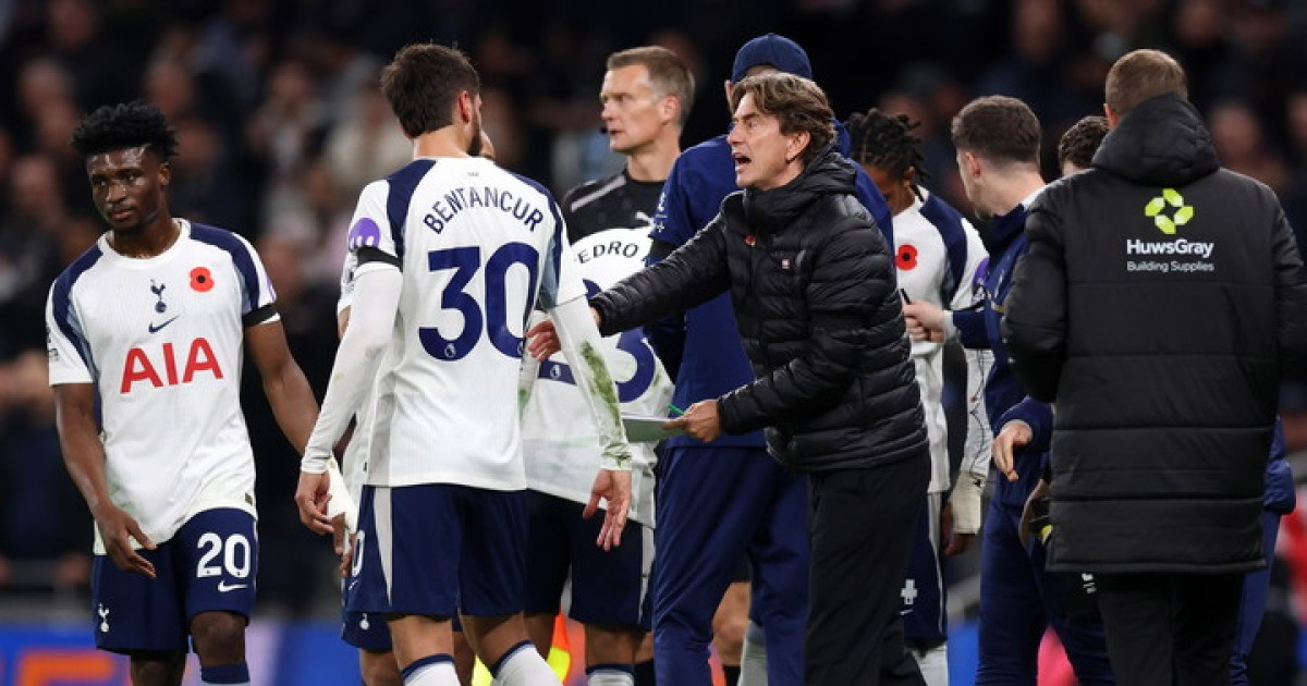 SON 없으니 팀 기강 와르르...토트넘, 첼시전 완패 이어 '감독 인사 무시' 논란까지 겹쳐