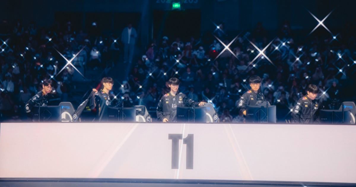 “왕조의 기운 vs 반란의 완성” T1·KT, 롤드컵 결승서 터진 ‘이통사 전쟁’ [SS롤드컵]