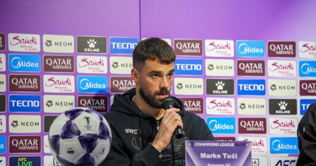 '강원도에서 200명 넘게 왔더래요~' 원정 응원단 규모 듣고 '강한 투지' 분출한 데얀-무고사 후배 강투지