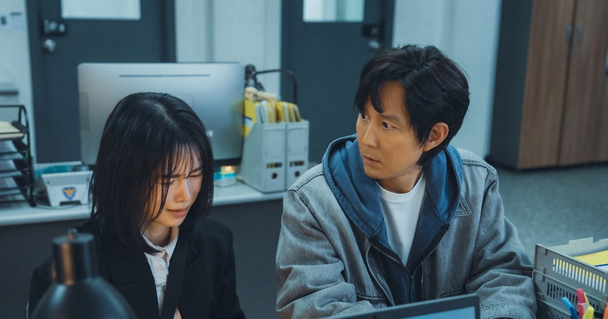 '얄미운 사랑' 이정재X임지연, 첫 만남부터 경찰서 行?!