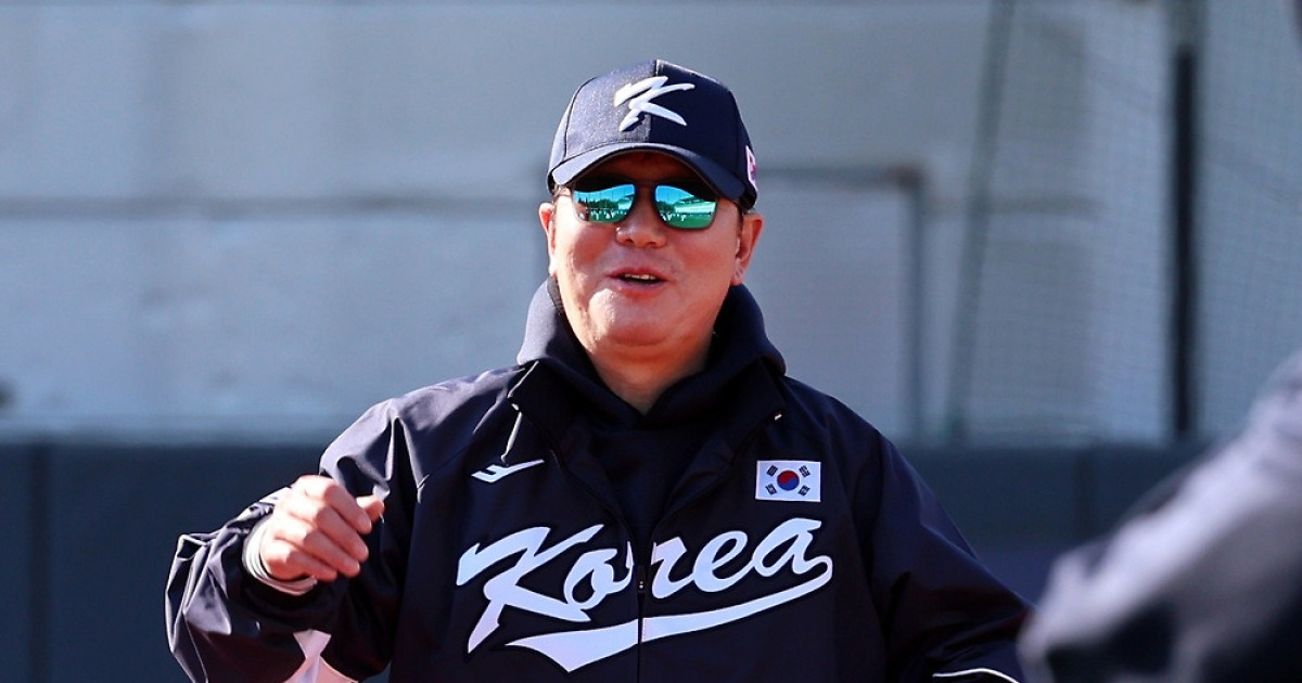 "1루는 없고 3루는 넘치네"…류지현호 최대 고민 '최상의 조합' 찾기