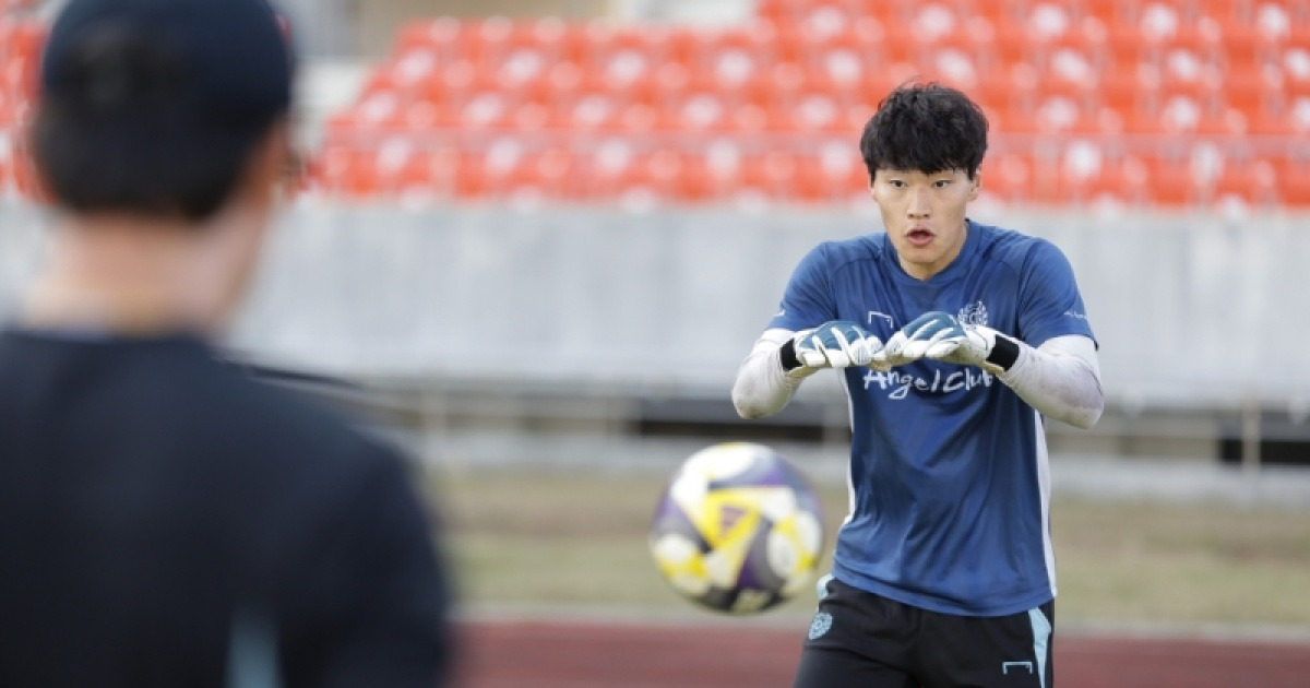 ‘벼랑 끝’ 대구 골문 지키는 21세 한태희 “절대 포기는 없어…매 경기 소중하게” [IS 인터뷰]