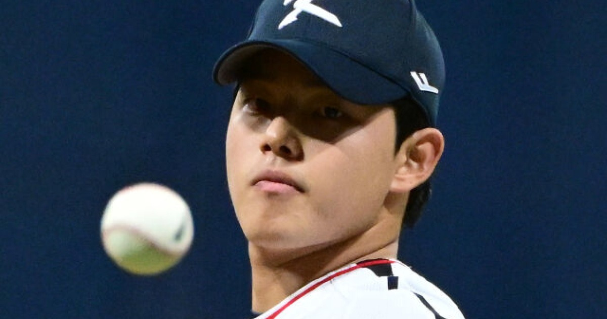 '162km→157km→154km→150km 구속 하락 우려' 문동주 괜찮다... 류지현 감독 "의학적 부분 문제 NO" [MD고척]